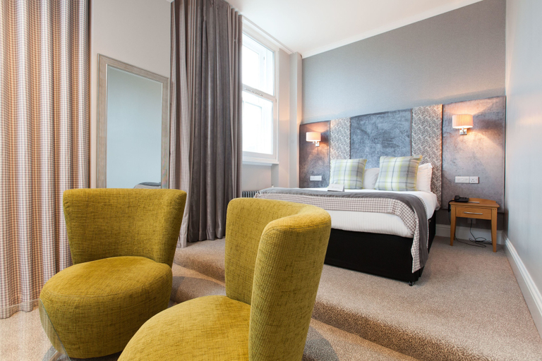 Bedroom 3, Aberdeen Douglas Hotel, Aberdeen