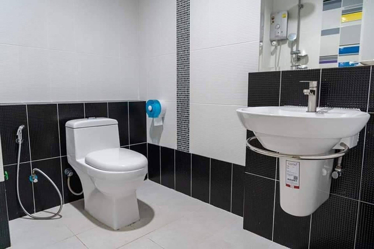 Bathroom 5, The Ring Residence, Hat Yai
