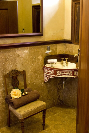 Bathroom 5, Kennedy's Beach Villa, Overberg