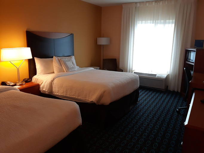 Bedroom 4, Fairfield Inn & Suites Cookeville, Putnam