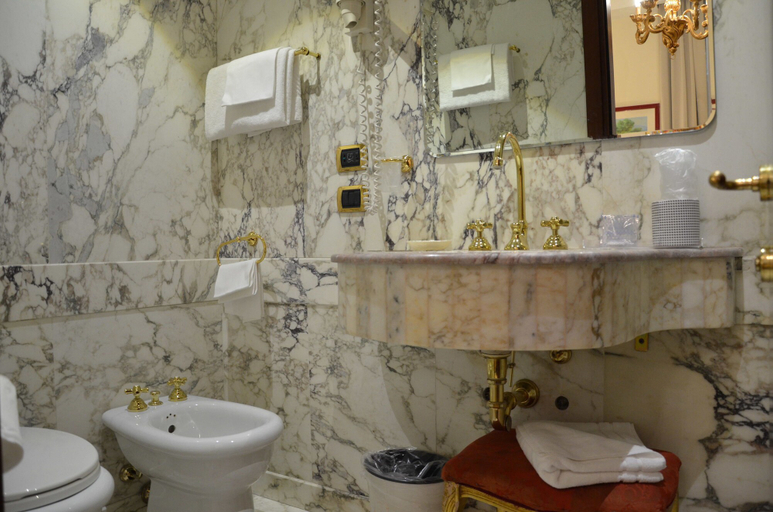 Bathroom 3, Turner Hotel, Rome