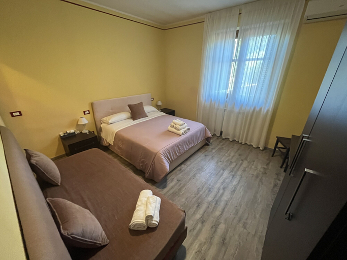 Bedroom 3, Agriturismo Poggio Ciliegio, Grosseto