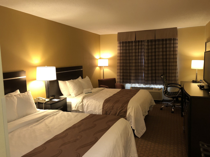 Bedroom 4, Quality Inn & Suites Sun Prairie Madison East, Dane