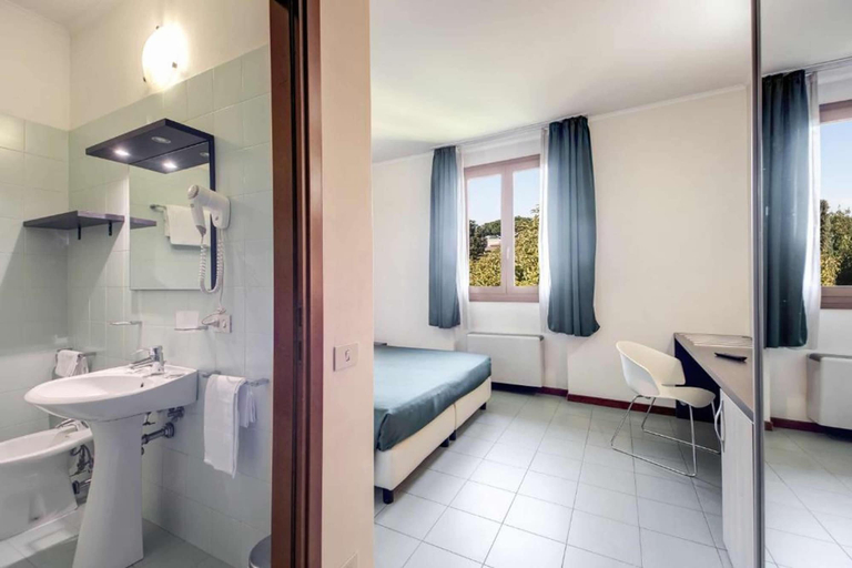 Bathroom 4, Hotel Alba Roma, Rome