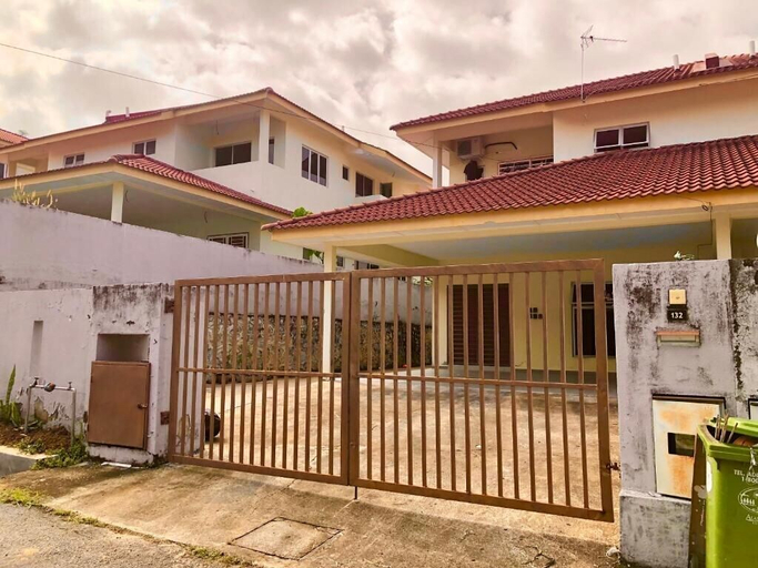 Exterior & Views 2, MUTIARA HEIGHT HOMESTAY, Bentong