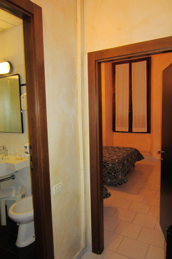 Bedroom 4, Lombardi, Florence