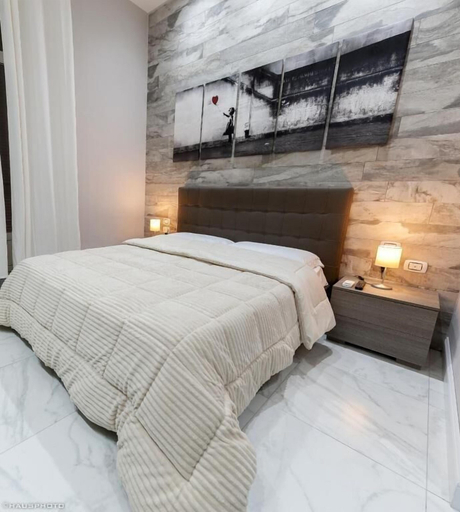 Bedroom 4, A Durmì Suite, Napoli