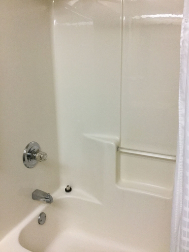 Bathroom 4, Quality Inn Arcola, Douglas