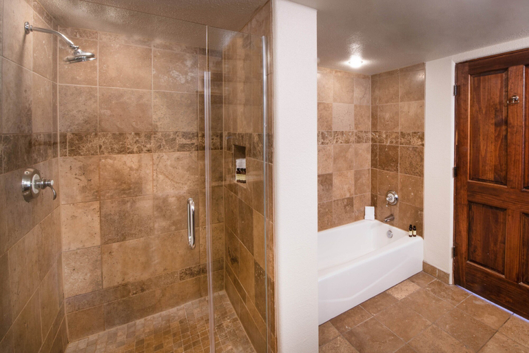 Bathroom 5, La Posada de Santa Fe, A Tribute Portfolio Resort & Spa by Marriott, Santa Fe