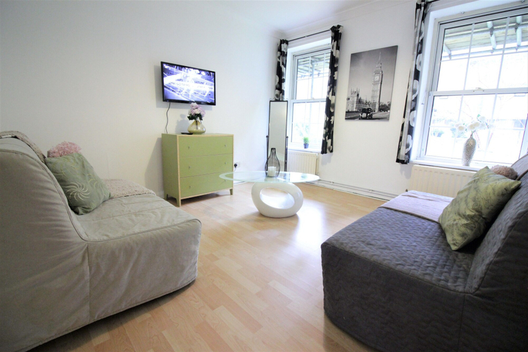 Others 4, BRU - Guest Apartment, London