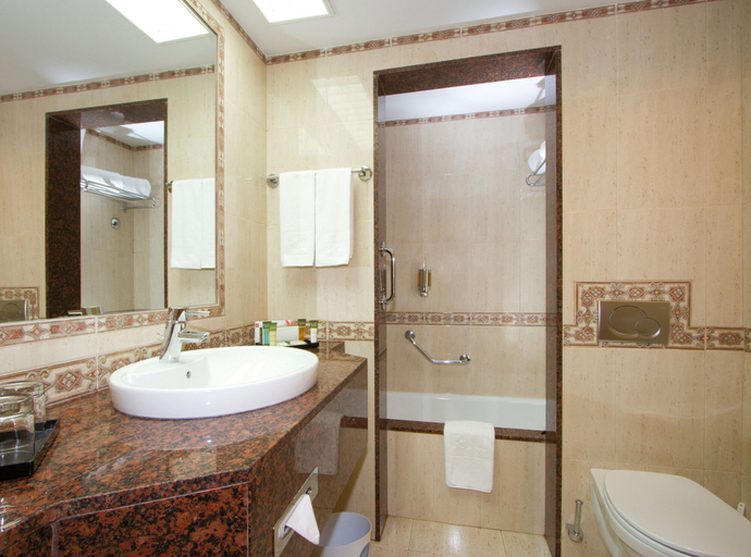 Bathroom 4, Hotel Riu Palace Tres Islas, Las Palmas