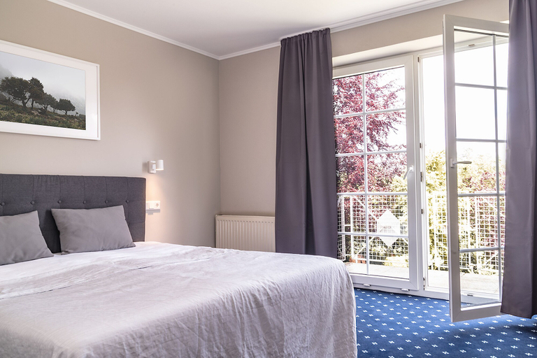 Bedroom 3, Hotel El Capitan, Wesel