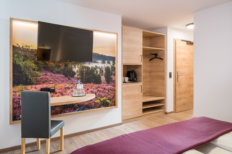 Bedroom 3, Heidehotel Bockelmann, Heidekreis