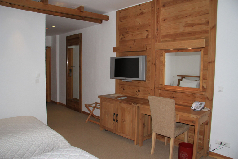 Bedroom 4, Bianca Resort & Spa