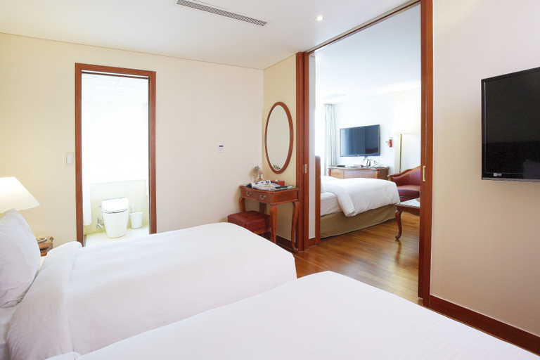 Bedroom 5, Sejong Hotel, Jung