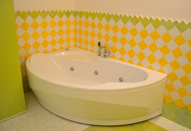 Bathroom 3, Melalidone, Nuoro