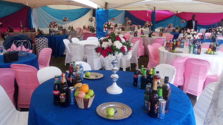 Food & Drinks 2, Crane Resort Hotel, Igara