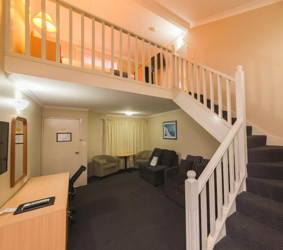 Bedroom 3, Harbour Sails Motor Inn, Gladstone