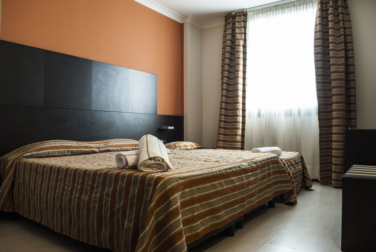 Bedroom 2, Vercelli Palace Hotel, Vercelli