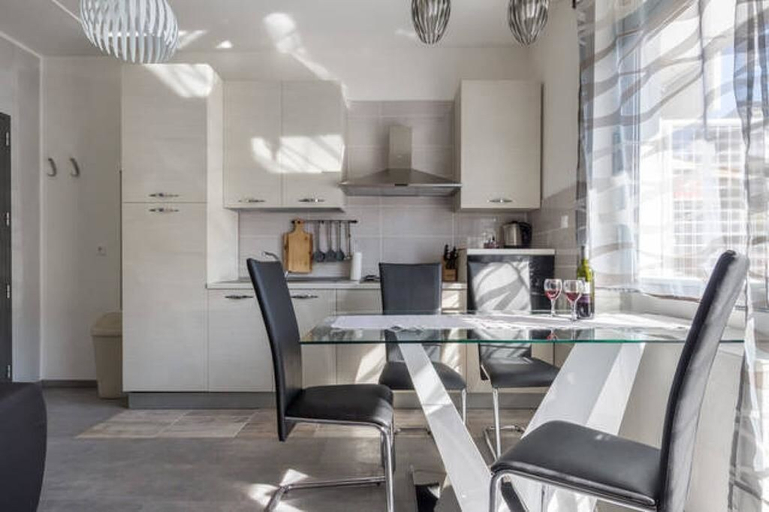 Others 5, Apartment Slavica, Split