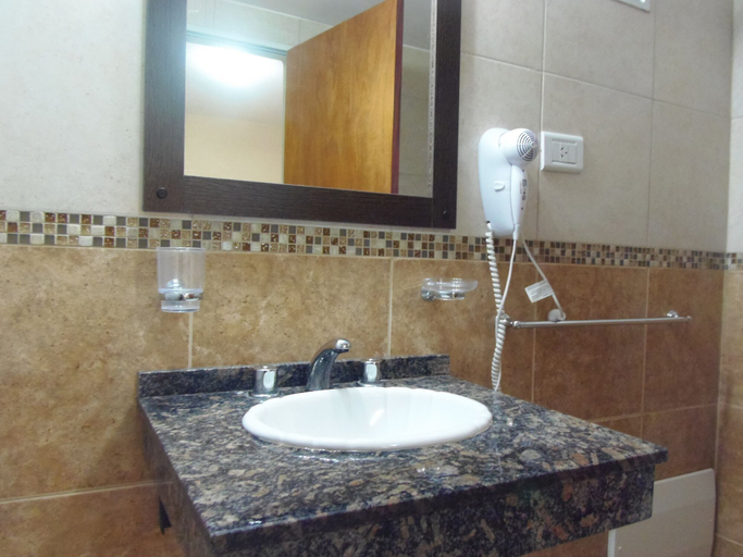 Bathroom, Complejo Rumipal, Calamuchita