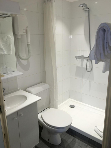 Bathroom 4, Hotel Antin Saint-Georges, Paris