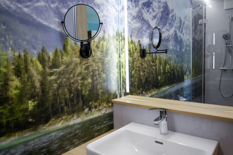 Bathroom 5, TUI BLUE Montafon, Bludenz