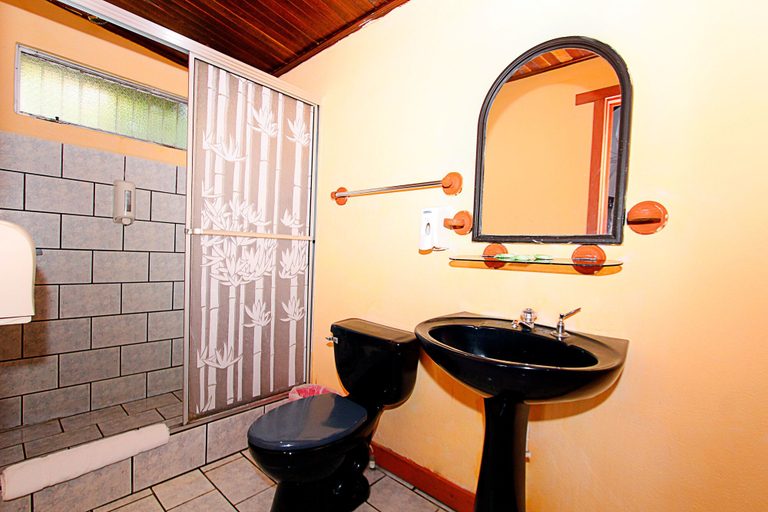 Bathroom 4, Hotel Destinos Arenal, San Carlos