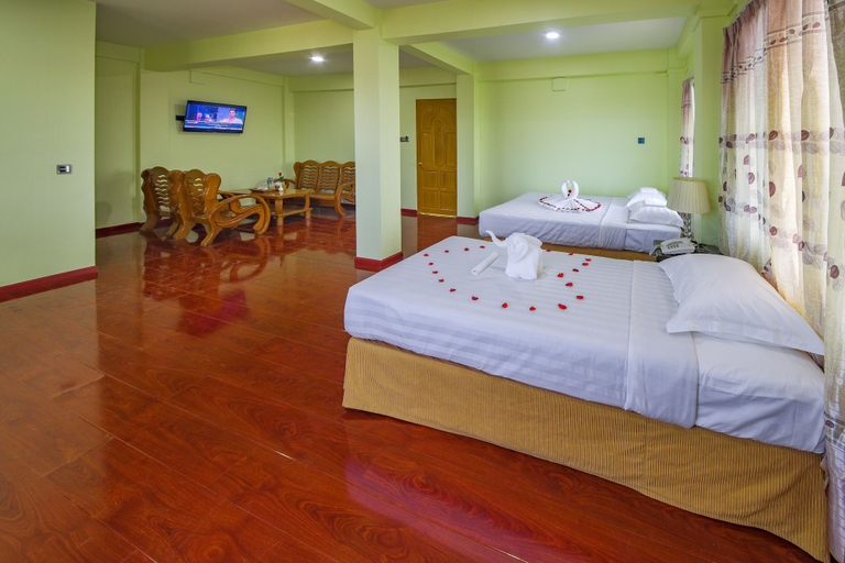 Bedroom 2, Hotel Myat Nan Taw Win, Mandalay