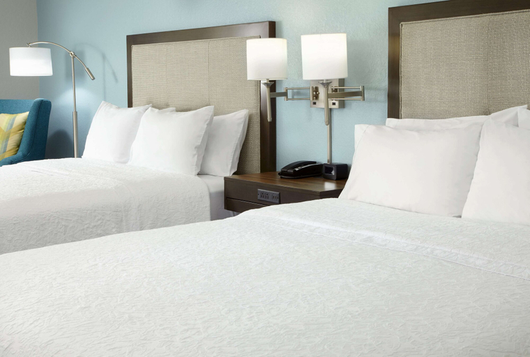 Bedroom 4, Hampton Inn Orlando Near Universal Blv/International Dr, Orange