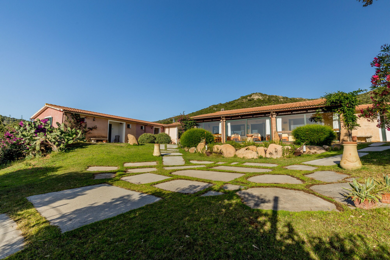 Exterior & Views 2, Hotel Glamping Borgo di Campagna, Olbia-Tempio