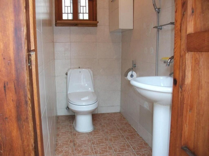 Bathroom 3, Hyosundang, Jongno