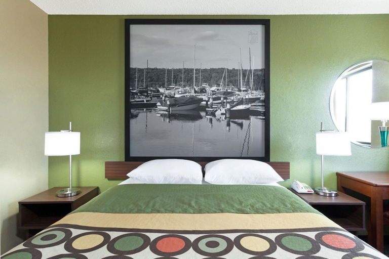 Bedroom 3, Super 8 by Wyndham Bath Hammondsport Area, Steuben