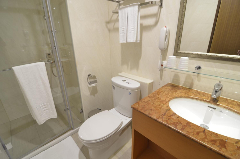 Bathroom 4, Fuward Hotel Tainan, Tainan