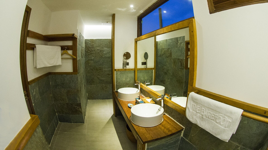 Bathroom 5, The Barefoot Eco Hotel