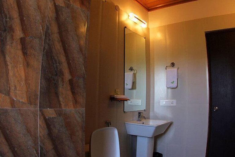 Bathroom 4, The Reserve Gorumara, Jalpaiguri
