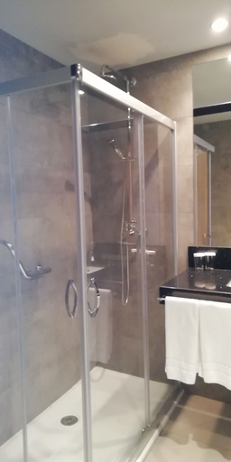 Bathroom 5, Hotel Ciudad de Ponferrada, Ascend Hotel Collection, León