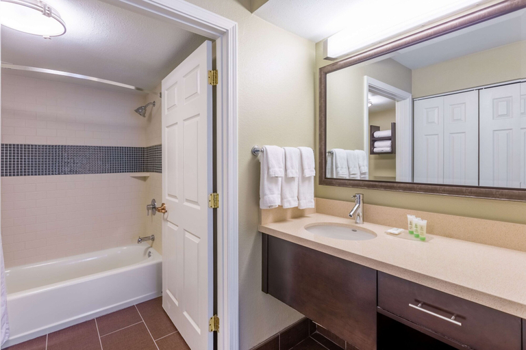 Bathroom 4, Sonesta ES Suites Baton Rouge University at Southgate, East Baton Rouge