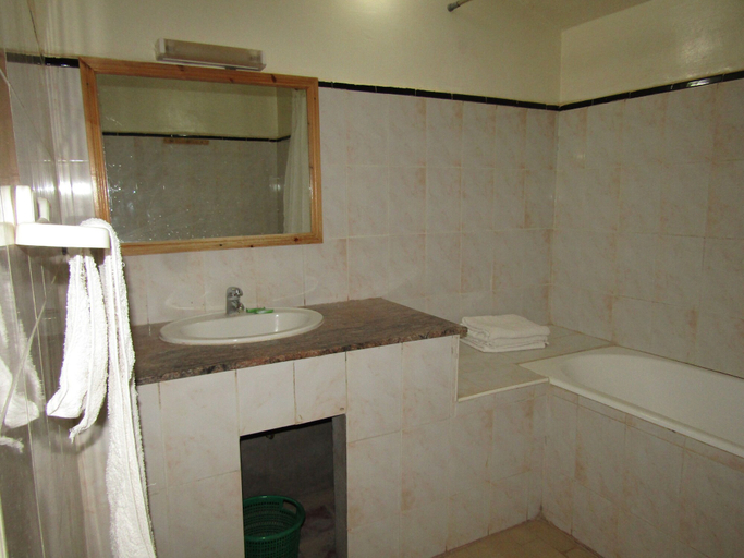 Bathroom 5, La Perle du Draa Hotel, Ouarzazate