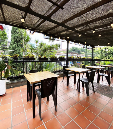Food & Drinks 5, Ayenda 1224 Pixel House, Medellín