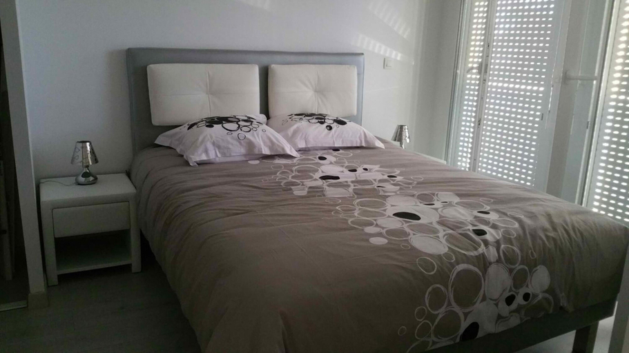 Bedroom 3, Weekend Hotel Les Pieds dans l'Eau, Savoie