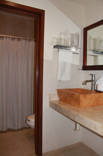 Bathroom 5, Hotel Cabanas Maria del Mar, Isla Mujeres