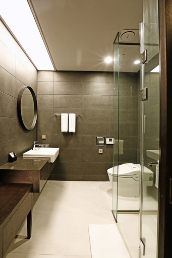 Bathroom 5, The Annex, Seogwipo