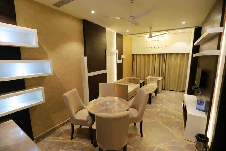 Others 5, Hotel Skylark, Bareilly