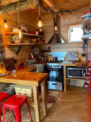 Food & Drinks, Treehouse over the water - Eagle's Nest, Clallam