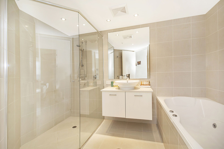 Bathroom 5, Aqua Vista Resort, Maroochy - Maroochydore