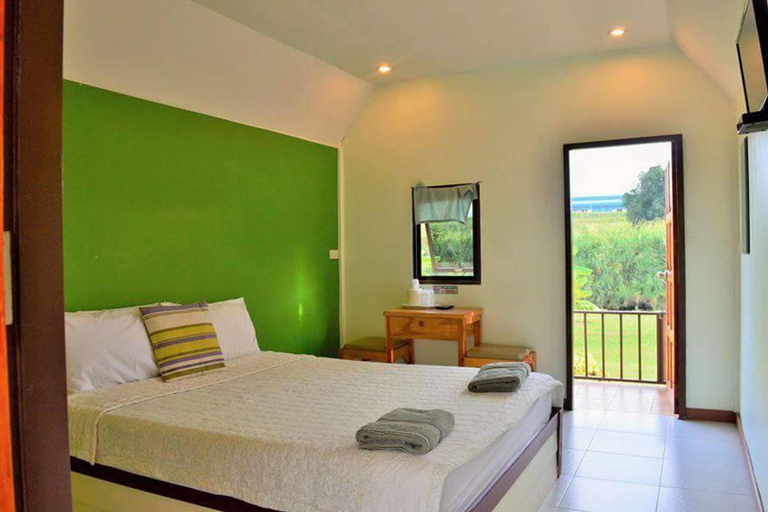Bedroom 2, Kiangtan Houses, Pluak Daeng