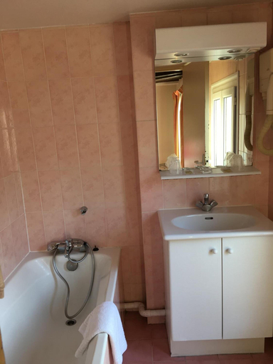 Bathroom 5, Hotel Antin Saint-Georges, Paris