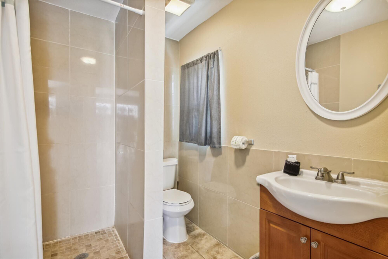 Bathroom 4, Coastal Cottage, Galveston