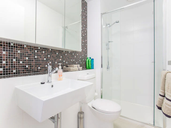 Bathroom 3, C3CBD Melbourne Apartment, Melbourne
